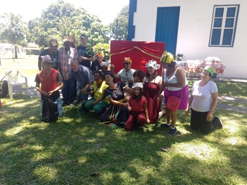 Evento ao ar livre com fantoche
